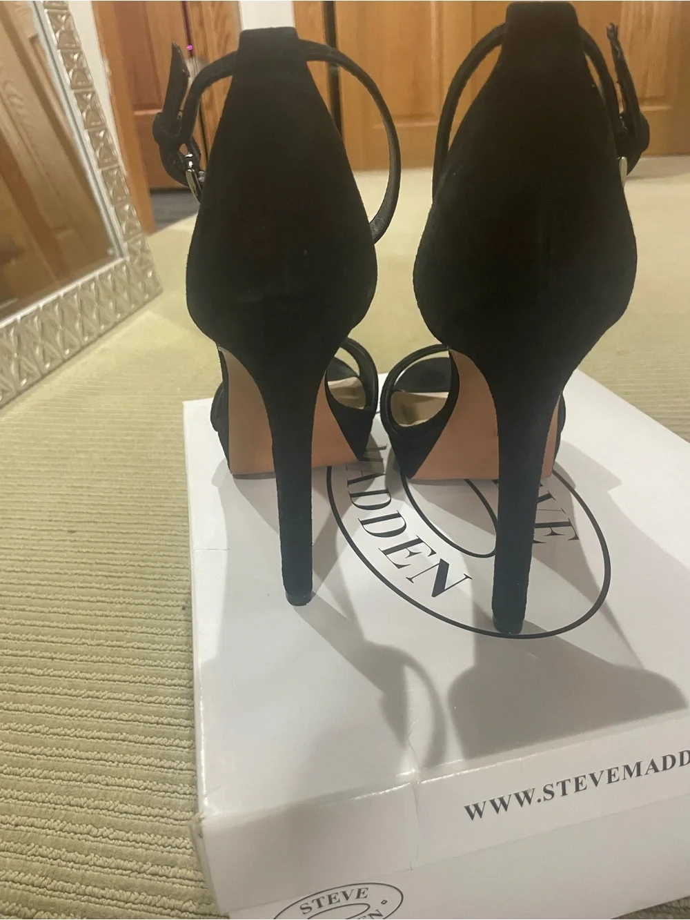 Steve Madden chic steve
